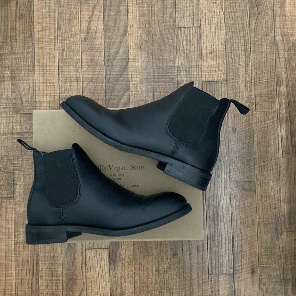 Will's Vegan Store Waterproof Chelsea Boots
